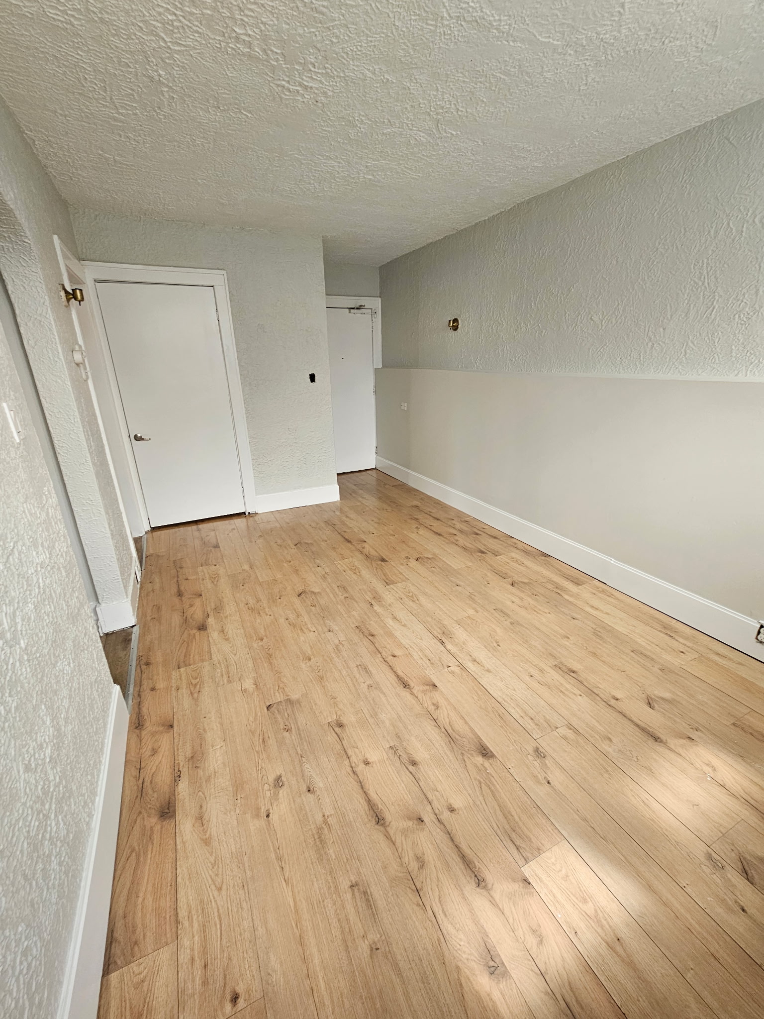 208 Giles Boulevard East - 10