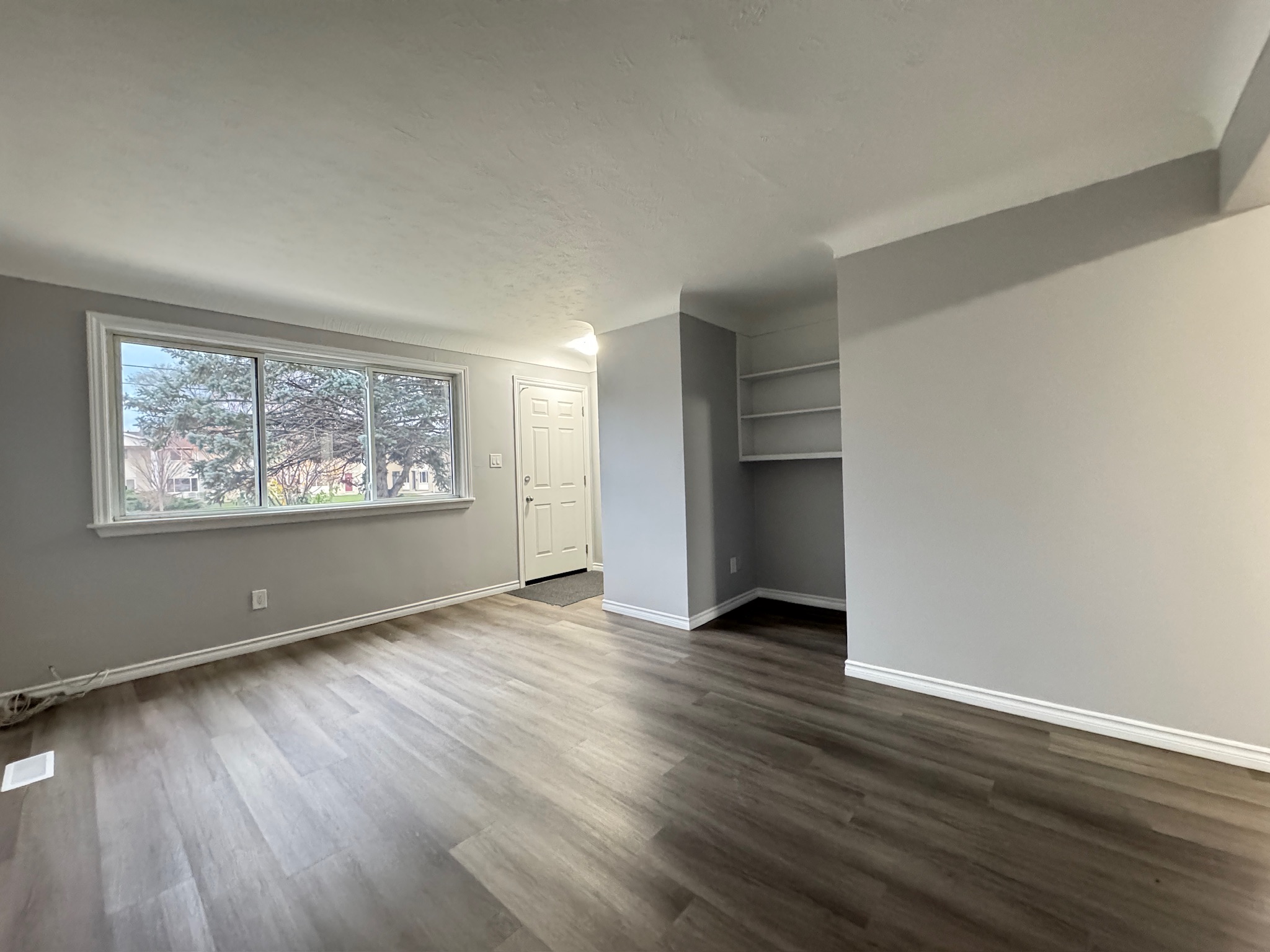 750 Indian Road North - Unit 7