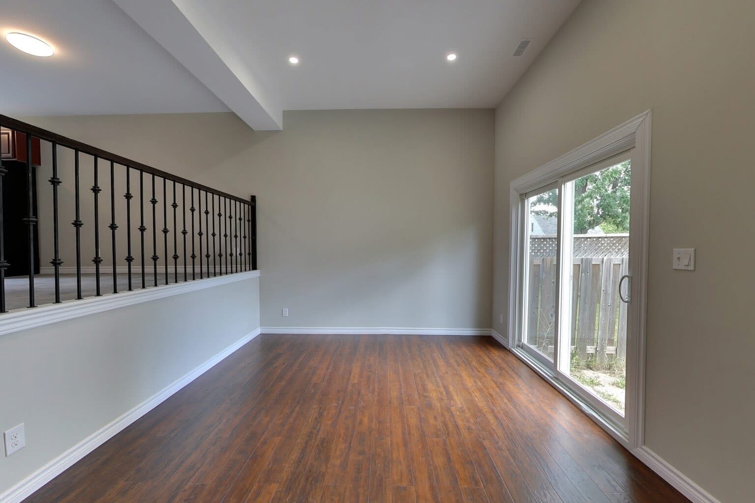 357 Murray Street - 24