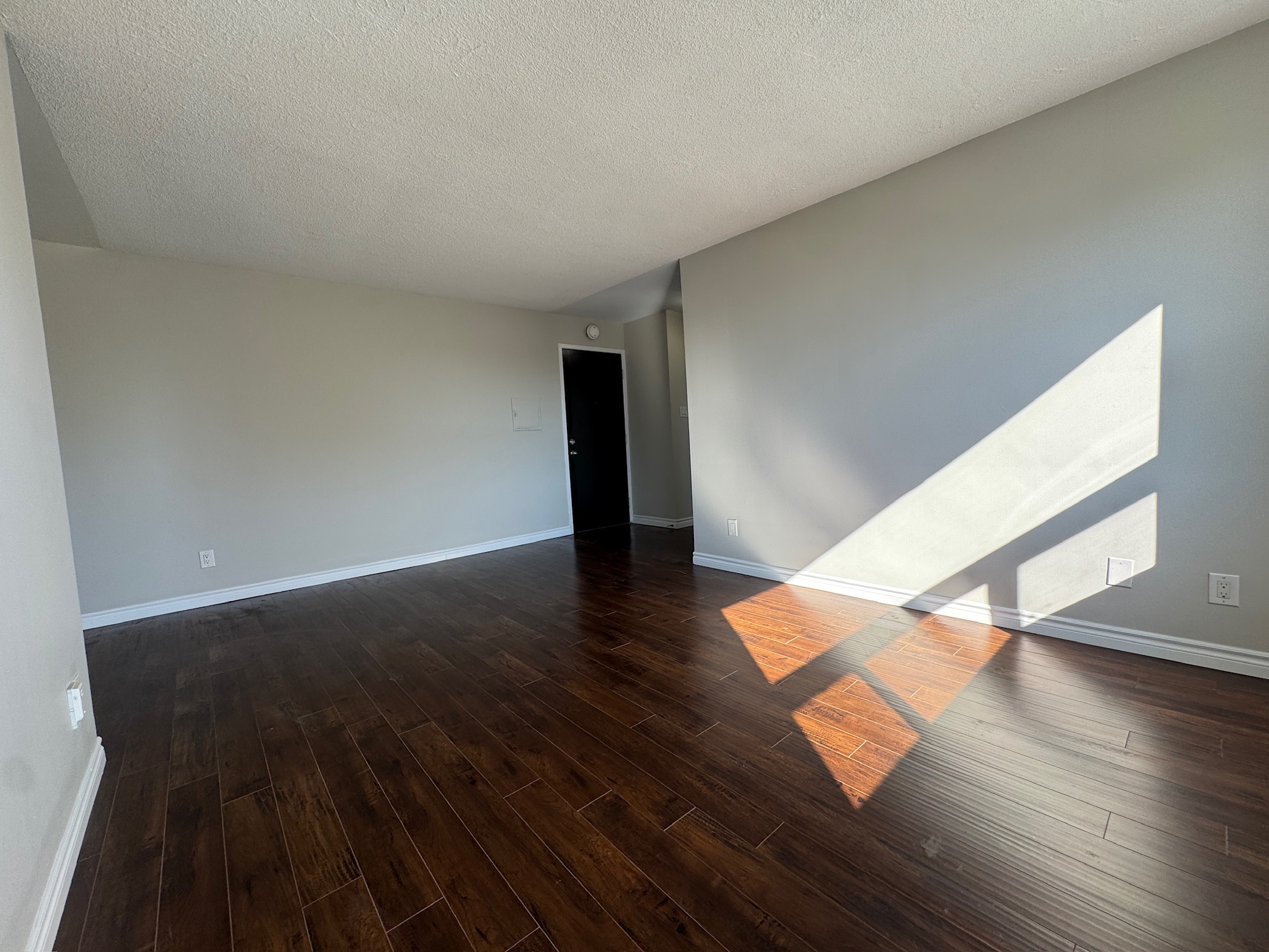 13 Lansdowne Avenue North - 6, Sarnia, ON N7S 1H7 — photo 3