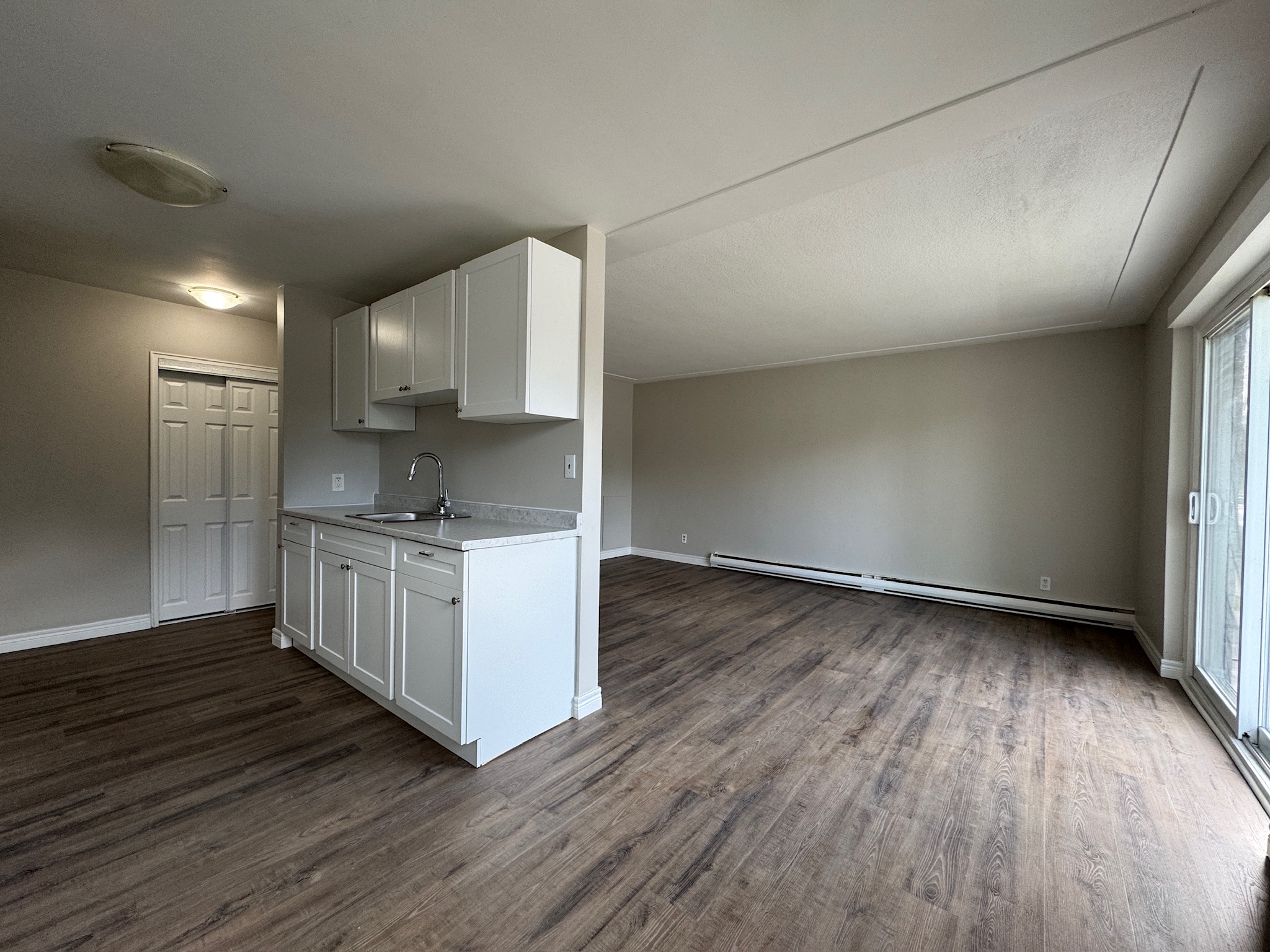 1094 Wellington Street - Unit 4